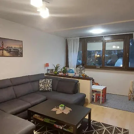 3 Izbovy Marina דירה *
