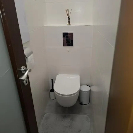 Διαμέρισμα 3 Izbovy Marina